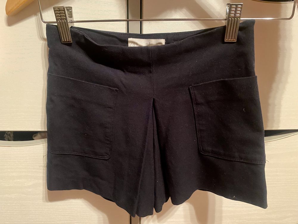 Pantaloni scurti Zara + Bluzita C&A 7 ani