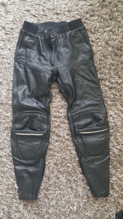 Pantaloni din piele de bovina