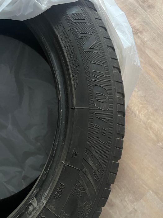 Set cauciucuri Dunlop iarnă 235/55 R19