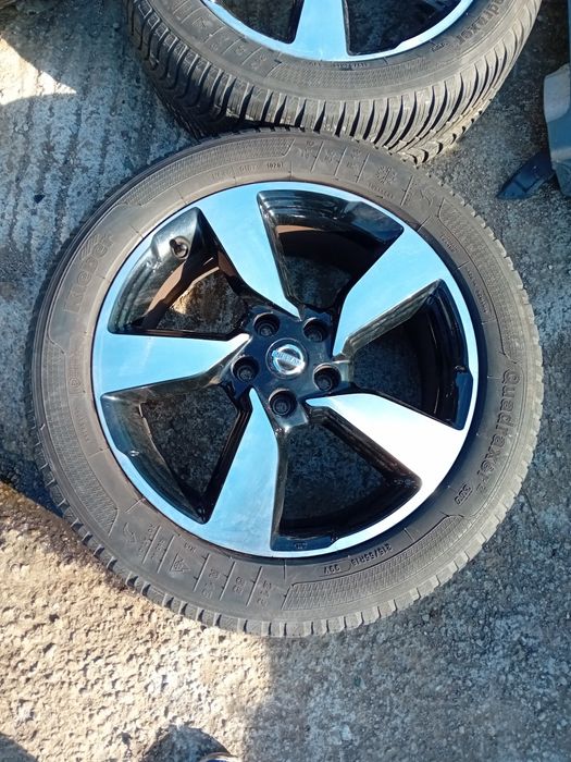 Jante aliaj Nissan Qashqai an 2017 cu cauciucuri de iarnă r18