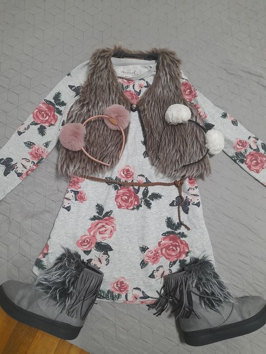 Маркови дрехи момиче