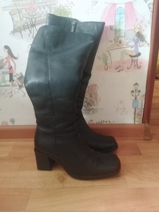 Продам зимние сапоги размер 37 кожа натуральная, цигейка