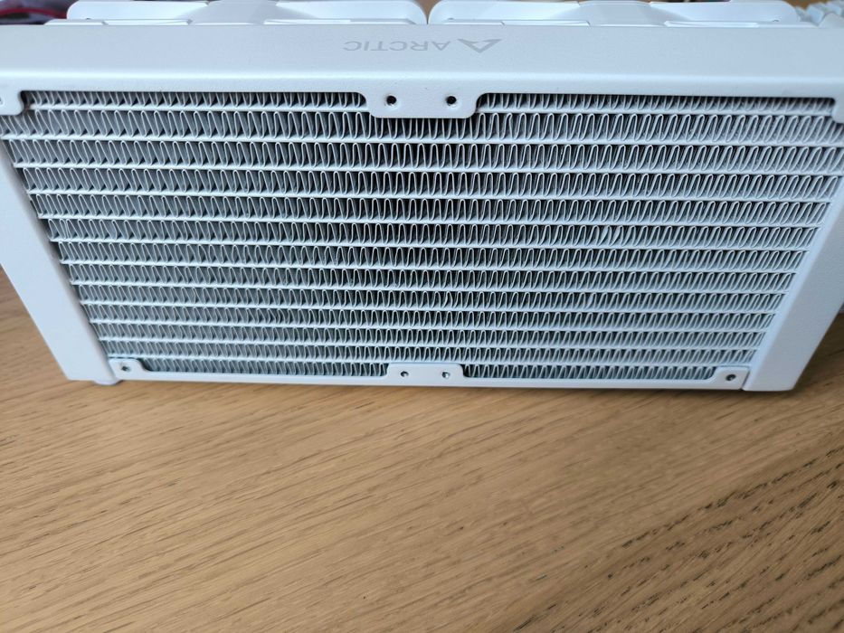 Arctic Freezer 3 AIO 240mm водно олаждане