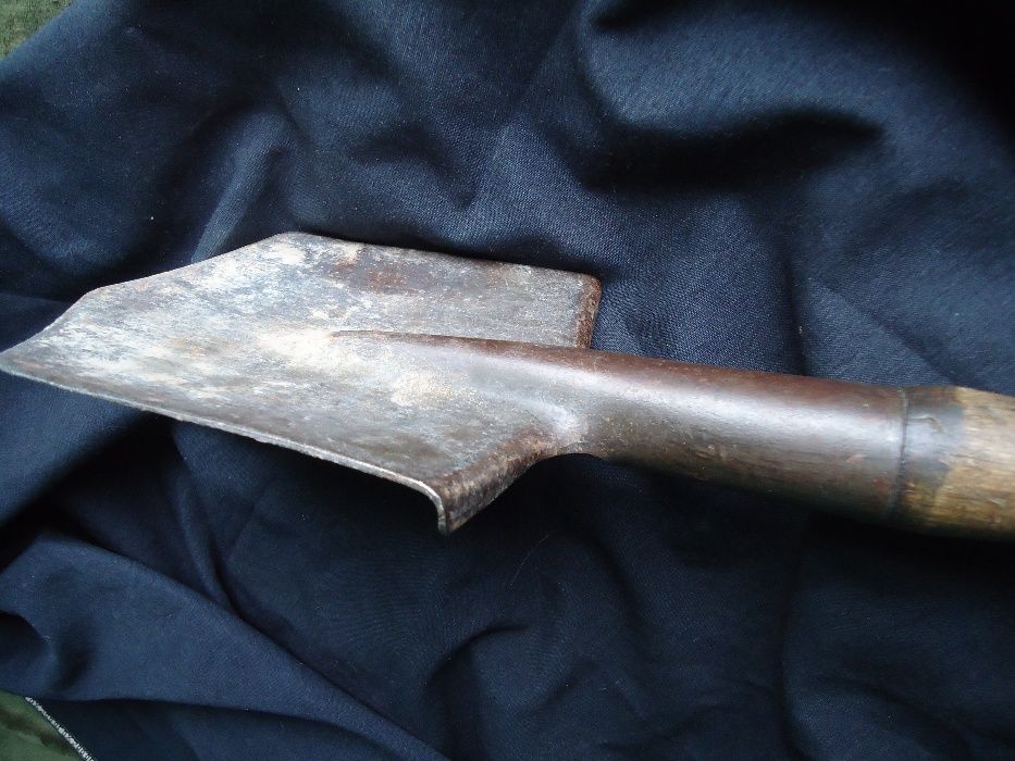 Старинная Саперная лопата около 1944 годов из очень толстого металла