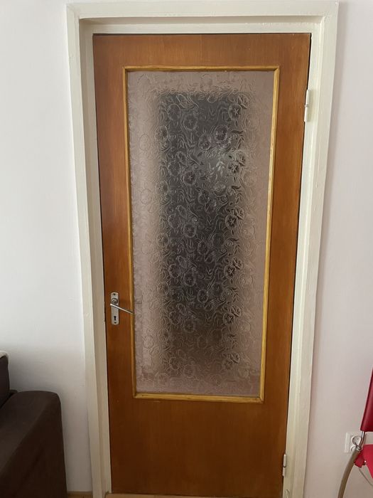 SOLDARE !!! USI INTERIOR APARTAMENT utilizate, stare foarte buna