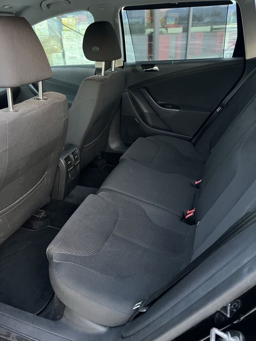 Volkswagen~Passat~Break~1.9 TDI ~ Recent~ Adus~ Din~Germania