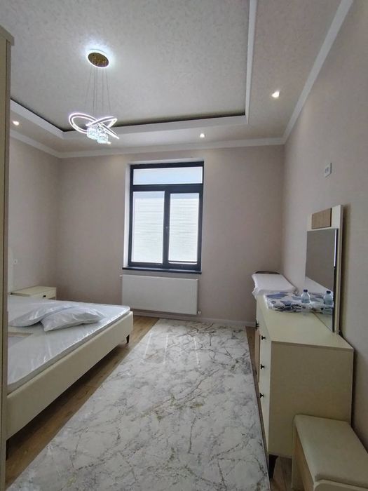 3 комнатная люкс! Новый ремонт!