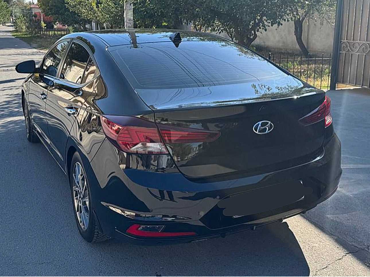 Продам Hyundai Elantra