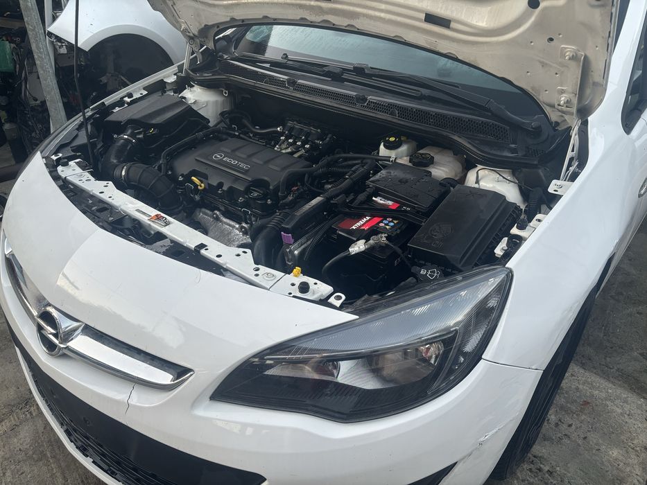 Stop  opel astra j facelift  arioa stanga spate  2016