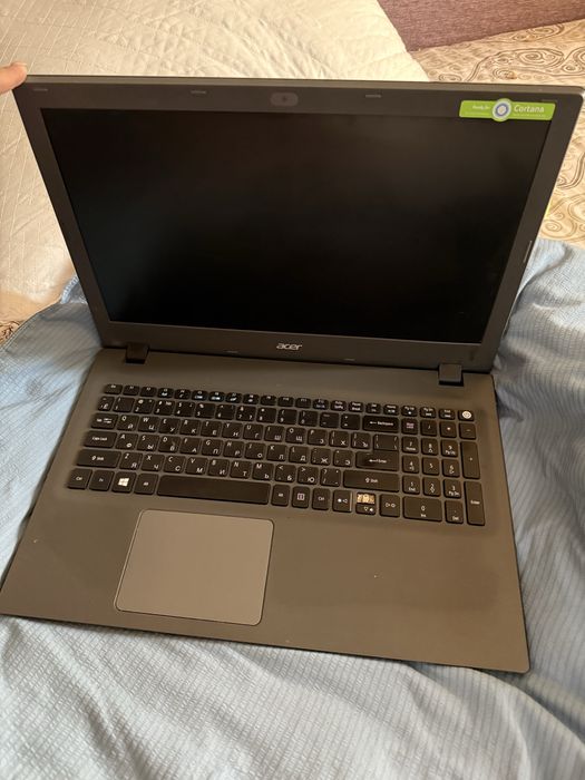 Продам нерабочий ноутбук