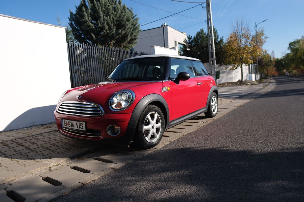 Mini One, cutie automată, încălzire în scaune, stare bună