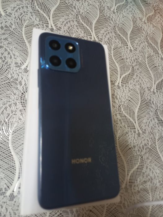 Продаётся HONOR X6