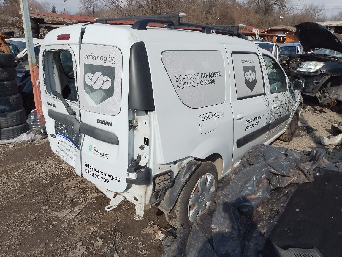 Продавам на части Дачия Логан 2012г 1.5dci