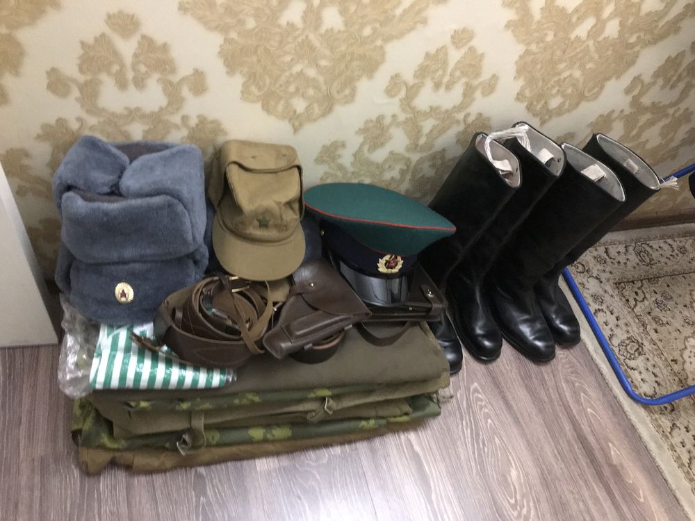 Тулупы бекеша ,сапоги хромовые СА-80х
