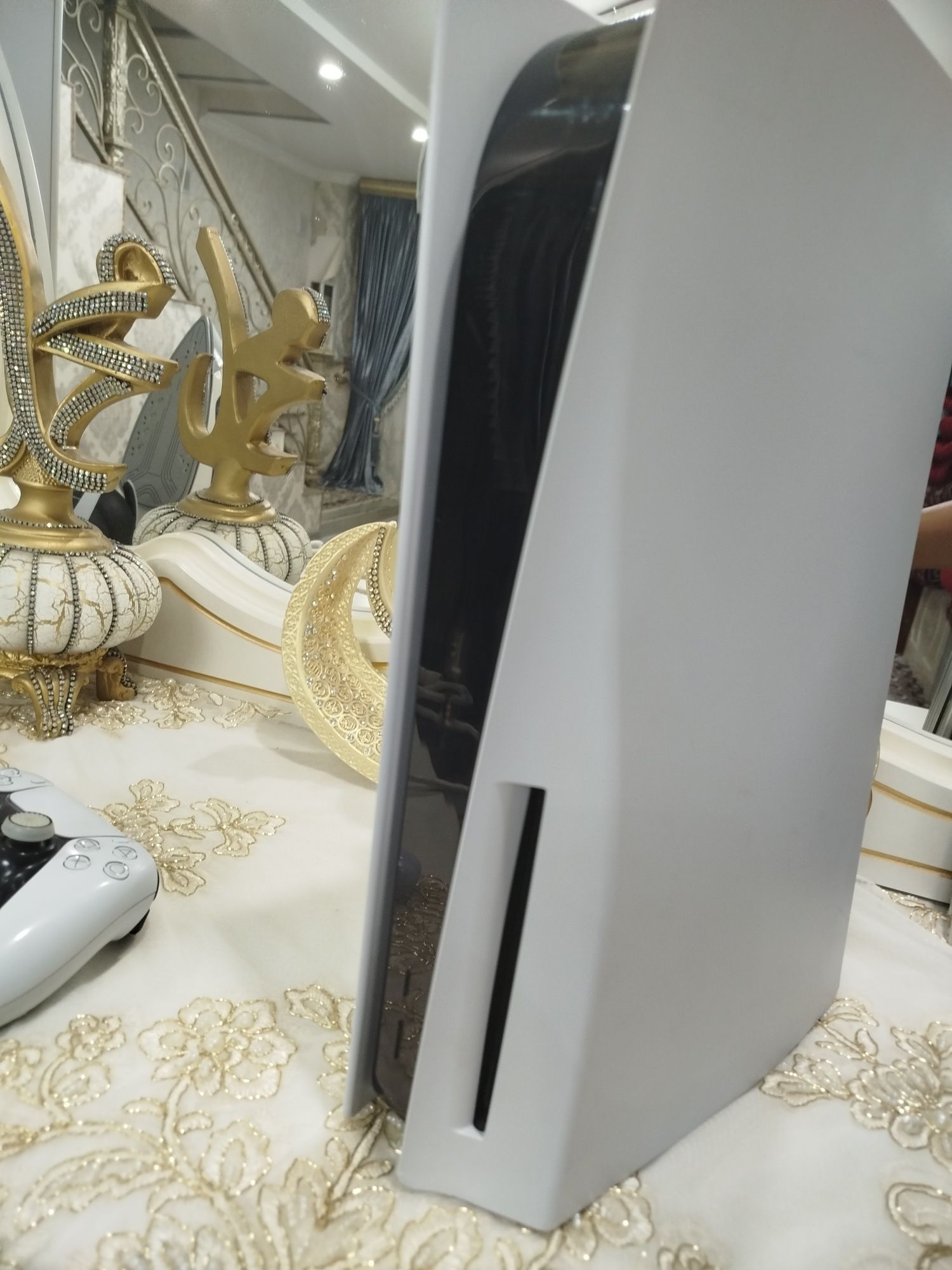 Срочно продам Playstation 5 Fat Disc version состояние отличное