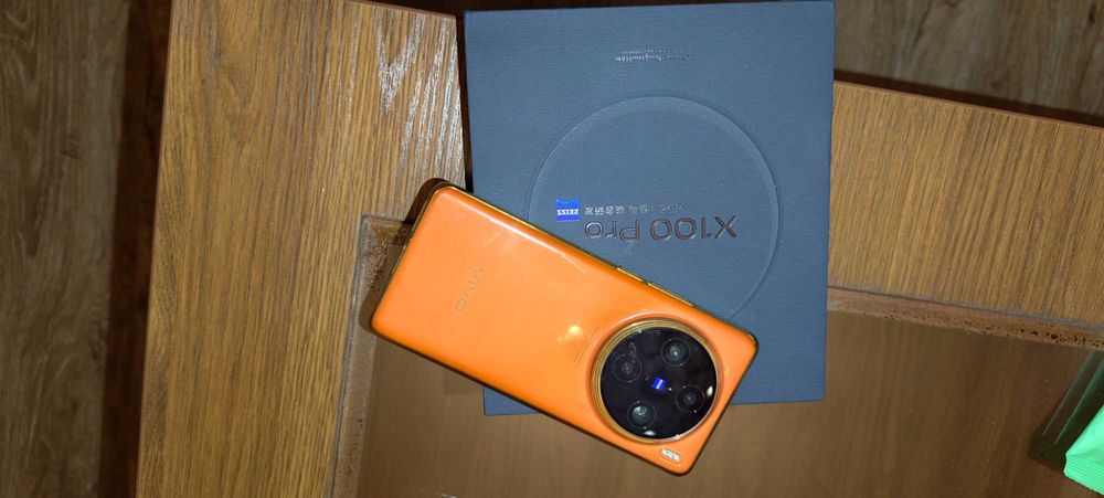 Продается VIVO X100PRO 12/256ГБ