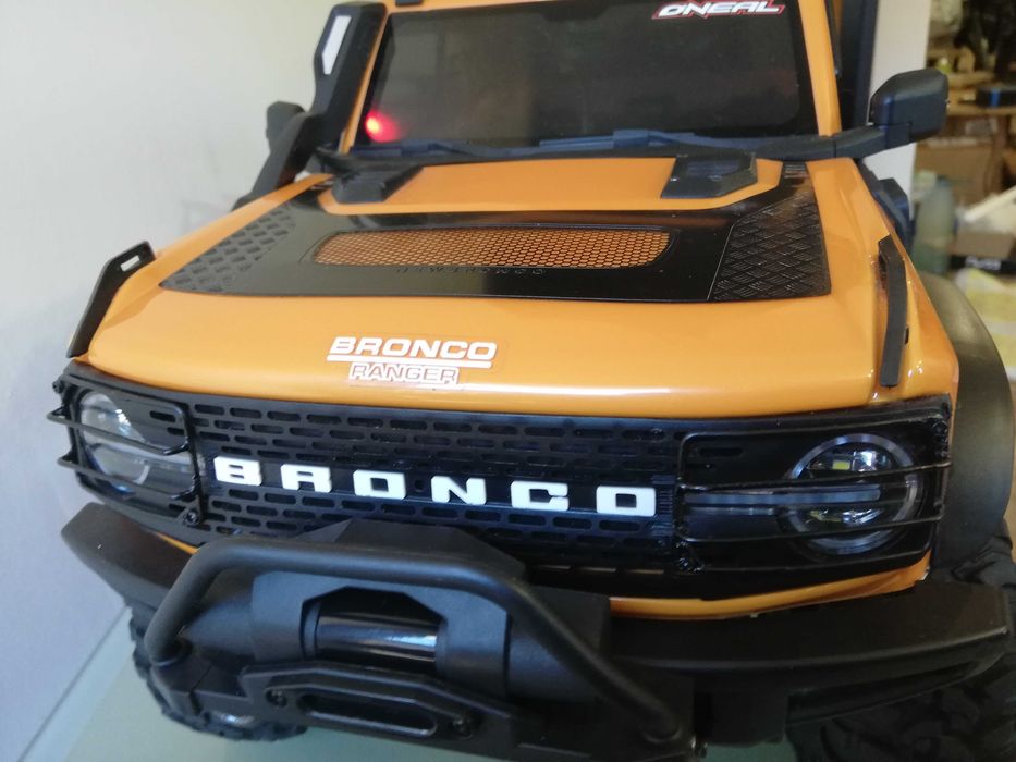 automodel crawler analog TRX4 Ford Bronco 1/10