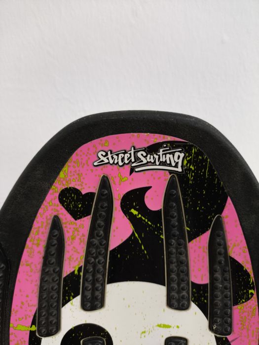 Waveboard Street Surfing