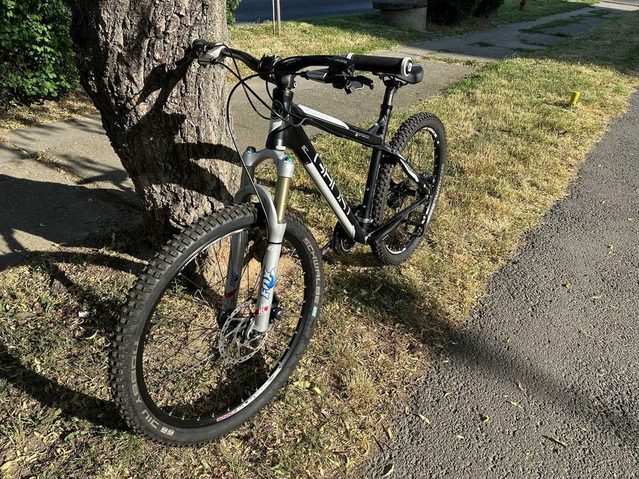 Bicicleta GHOST cu furca FOX Simano Deore roti de 26 ca NOU