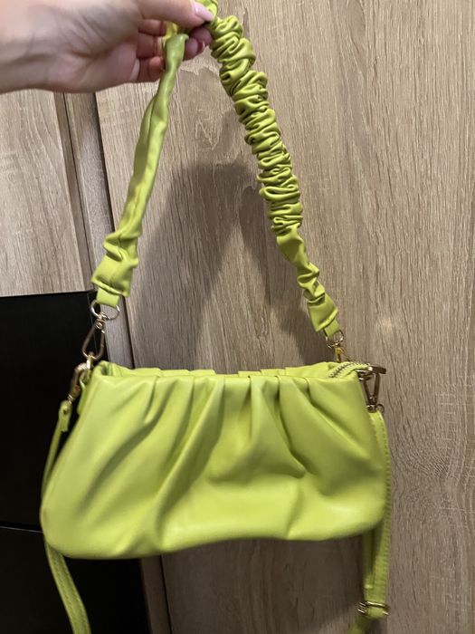 Genti Zara/Stradivarius/New Yorker