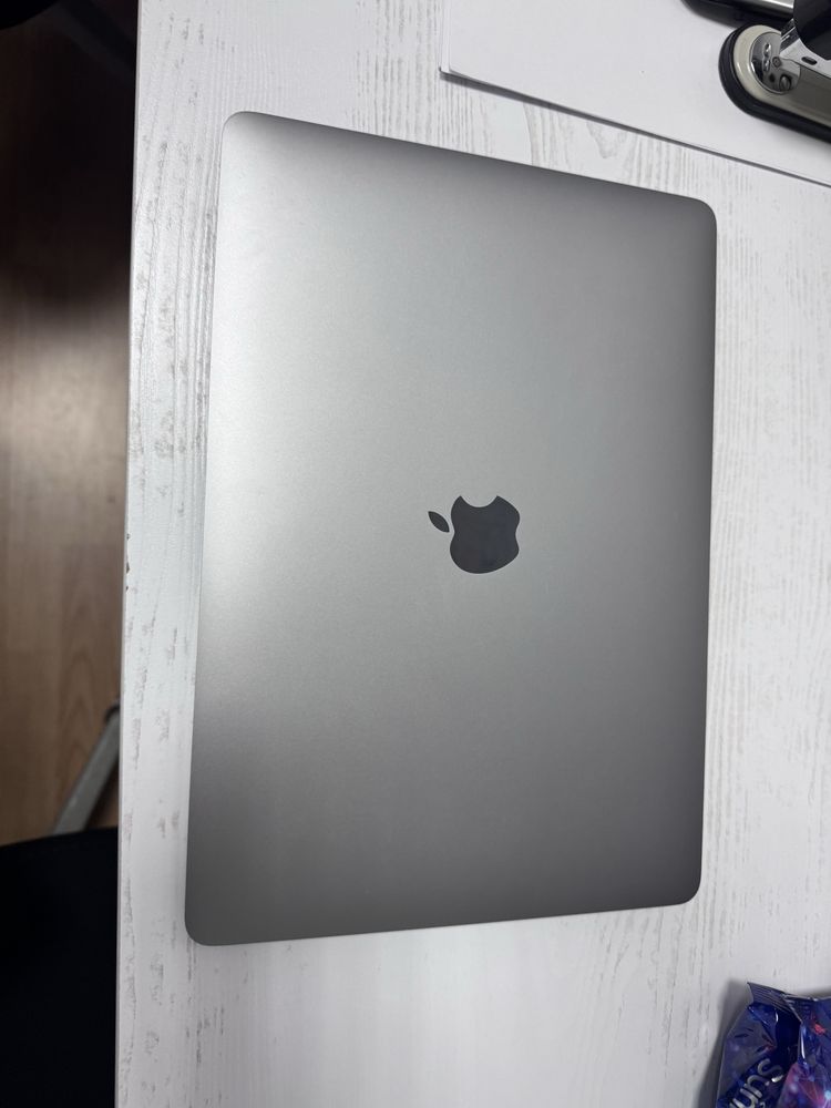 Macbook Air 13.3, Retina.