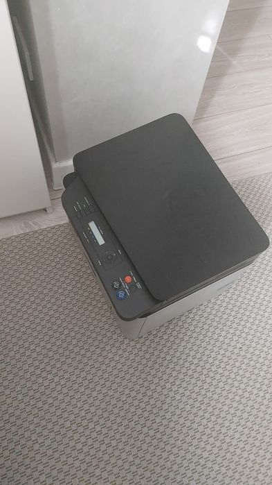 Принтер Samsung CLX 3305W