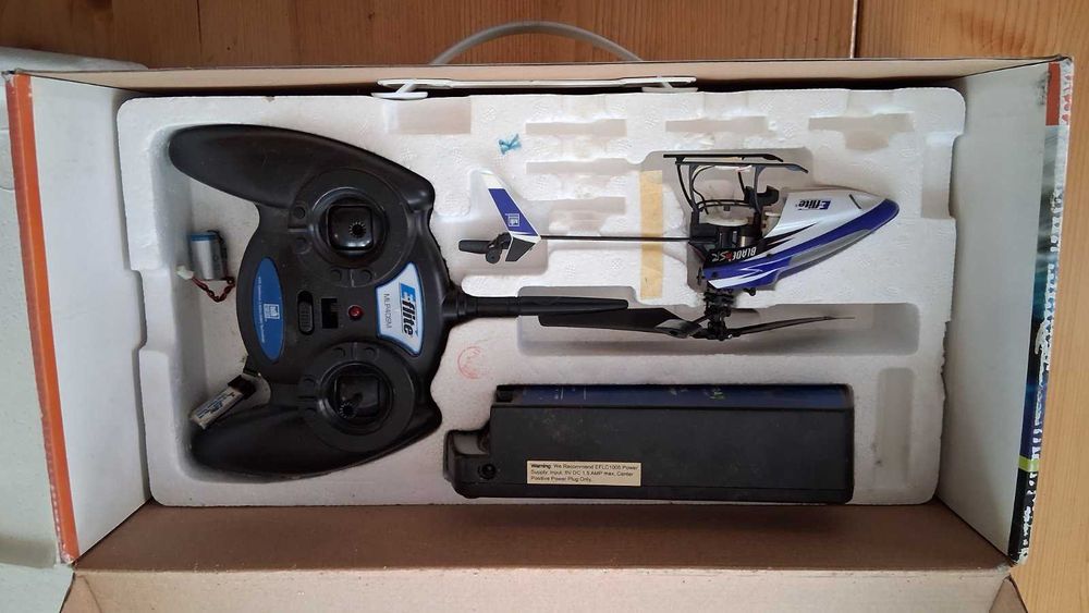 радиоуправляем 3D малък хеликоптер blade mrs 2.4  Ghz