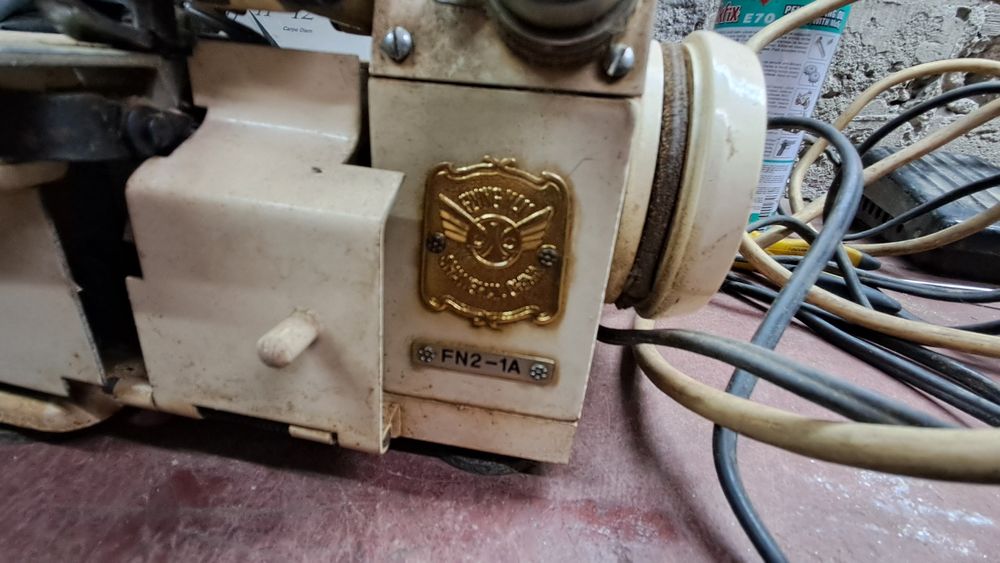 Оверлог SINGER .