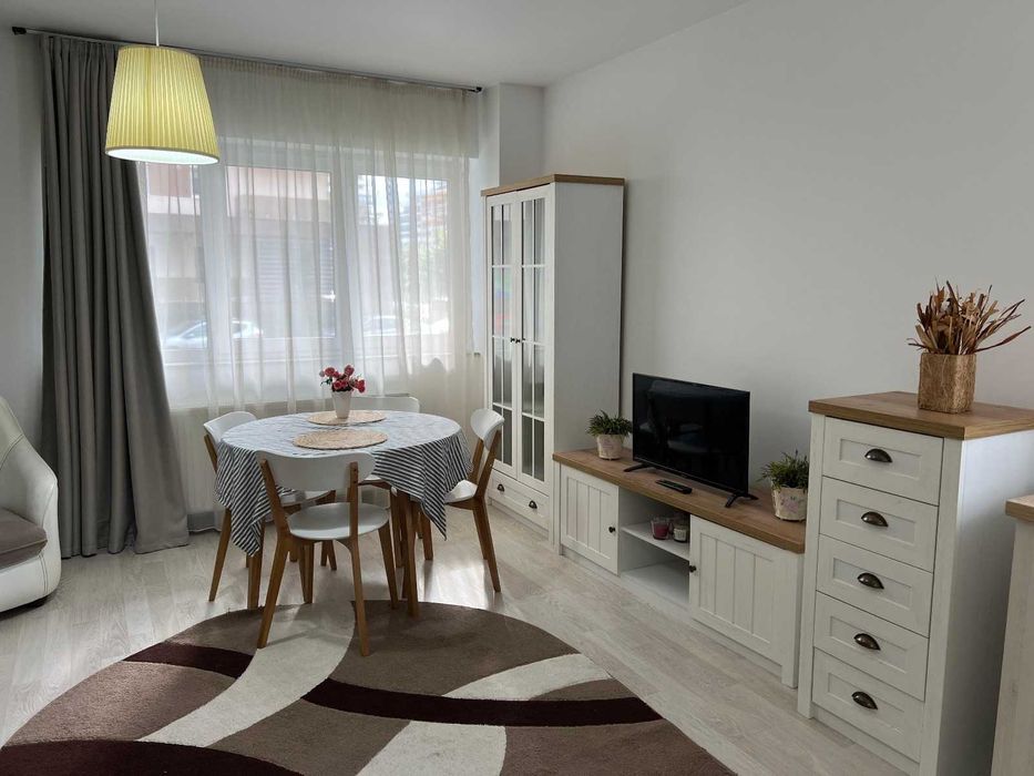 PROPRIETAR - 3 camere Maurer Coresi, Decomandat, Boxa + Parcare extra