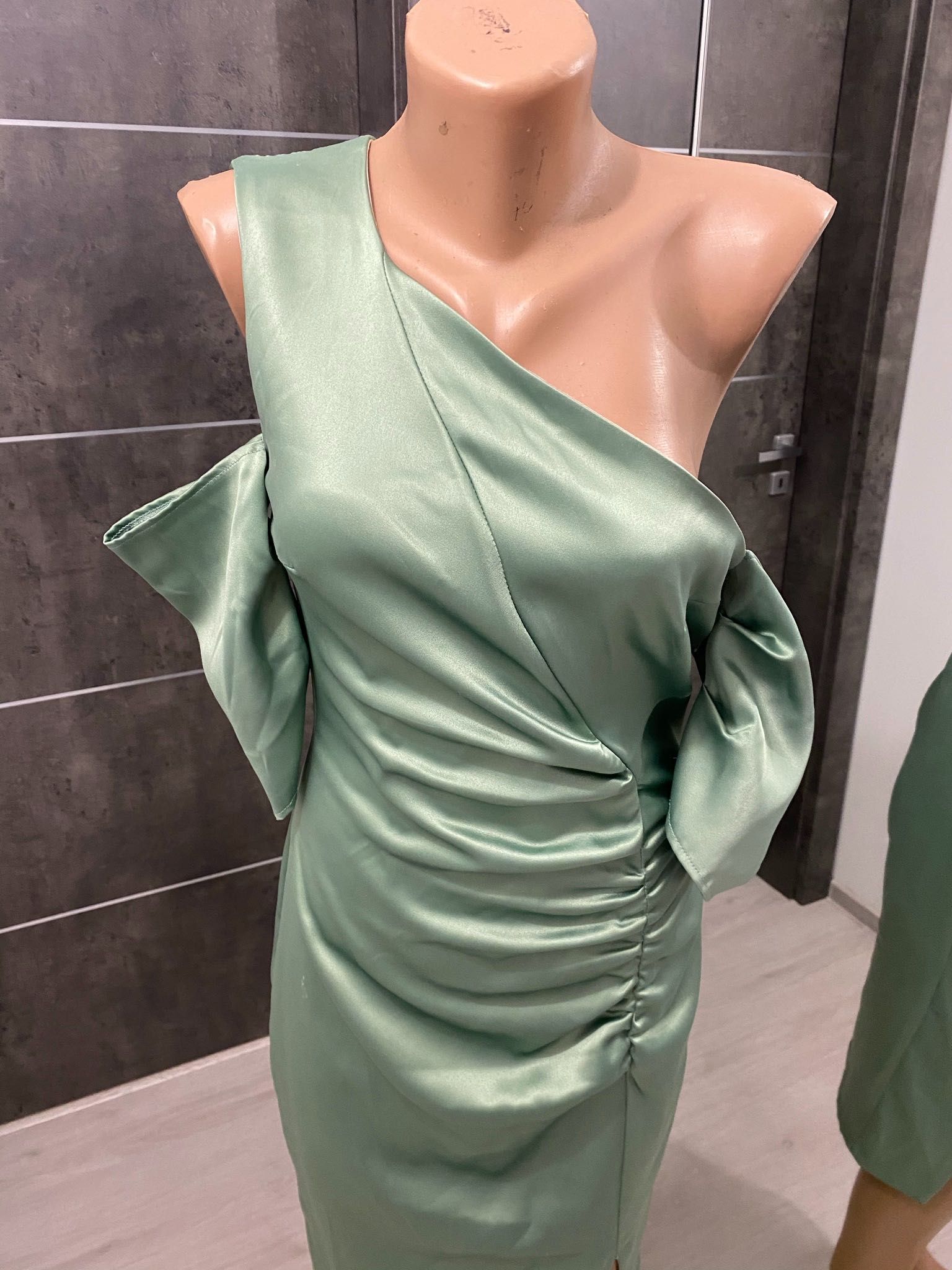 Rochie verde fistic