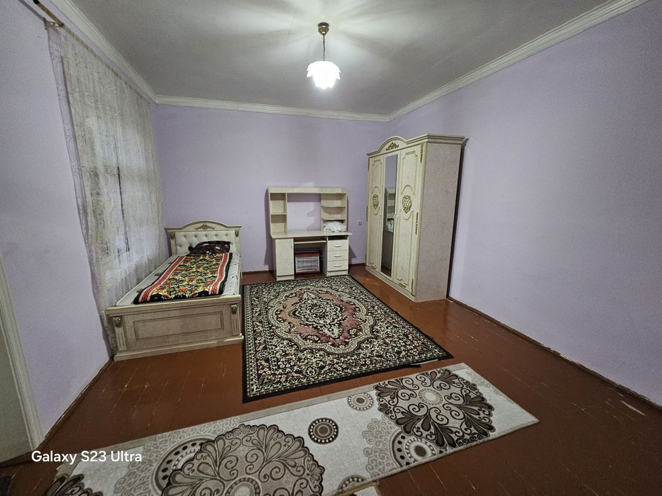 Xovli uy sotiladi 6 sotixlik