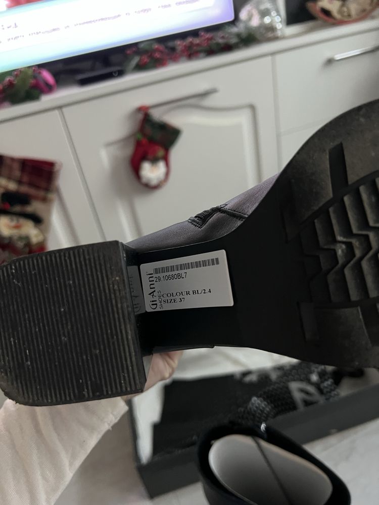 Черни ботуши от естествена кожа GiAnni 37 номер