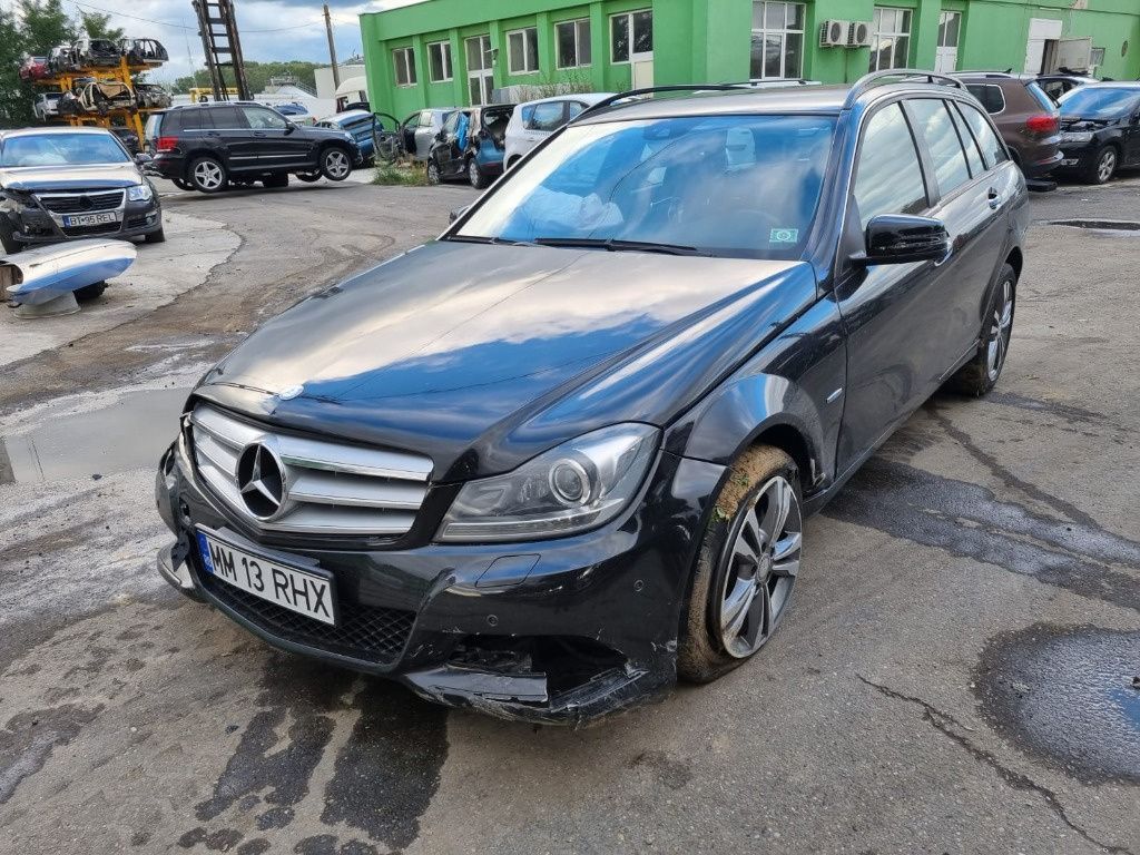 dezmembrez Mercedes C class c200 c220 w204 facelift 2012 motor 2.2 cdi  om651 dezmembrari piese cutie de viteze turbo turbina