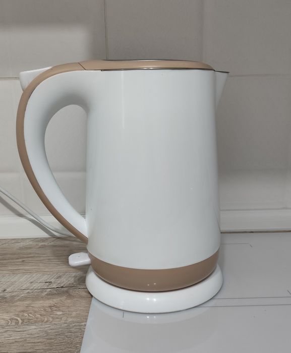 Продам чайник электрический