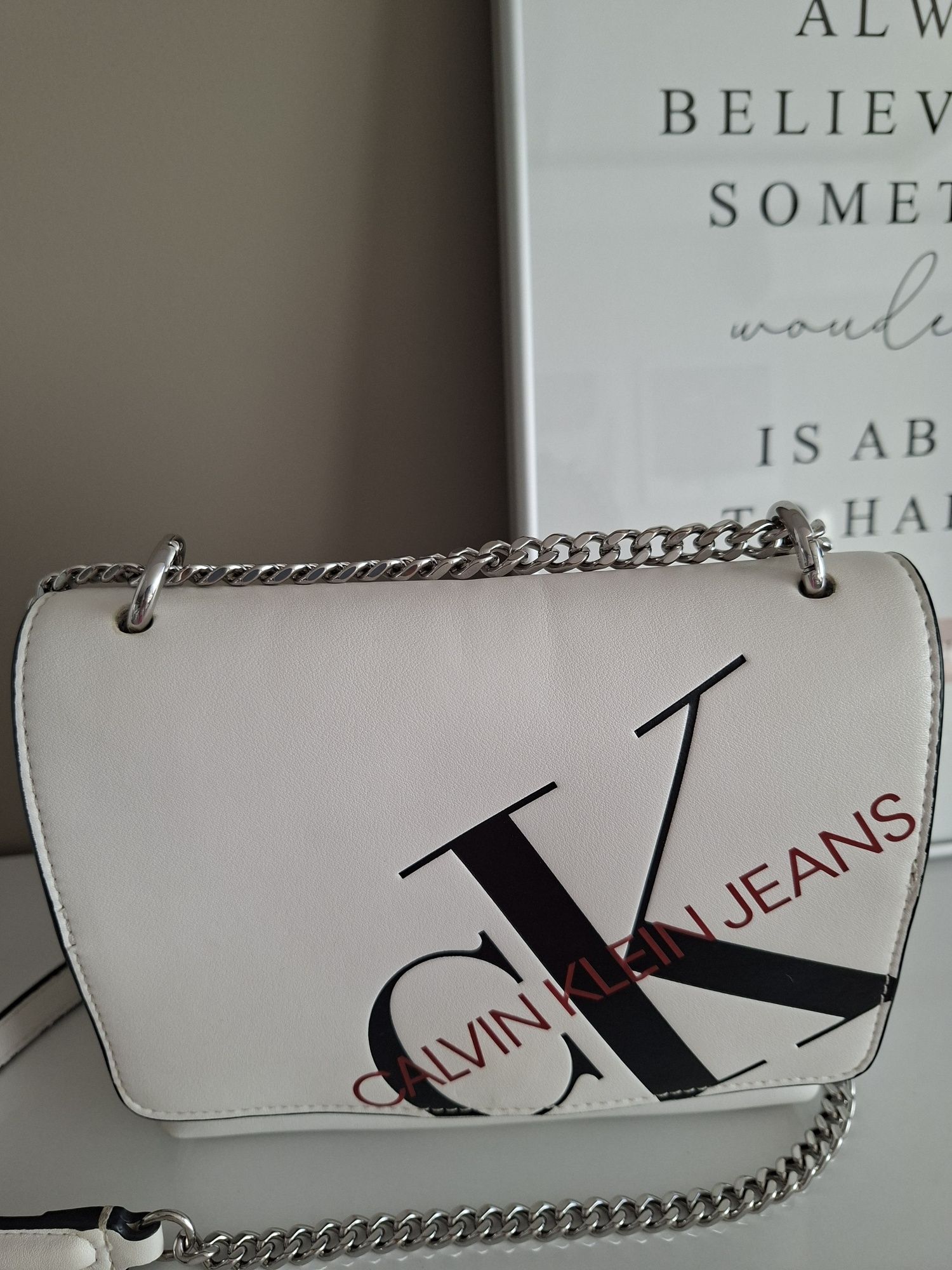 Дамска чанта Calvin Klein Jeans