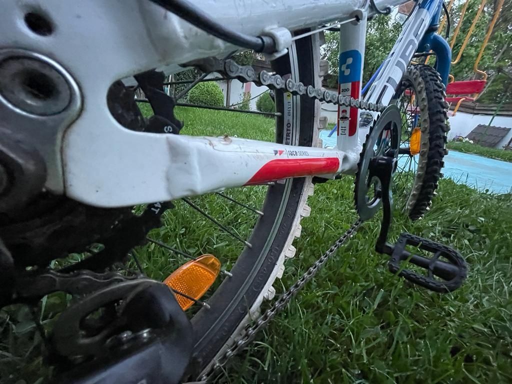 Vand bicicleta CUBE Team 200 pentru copii