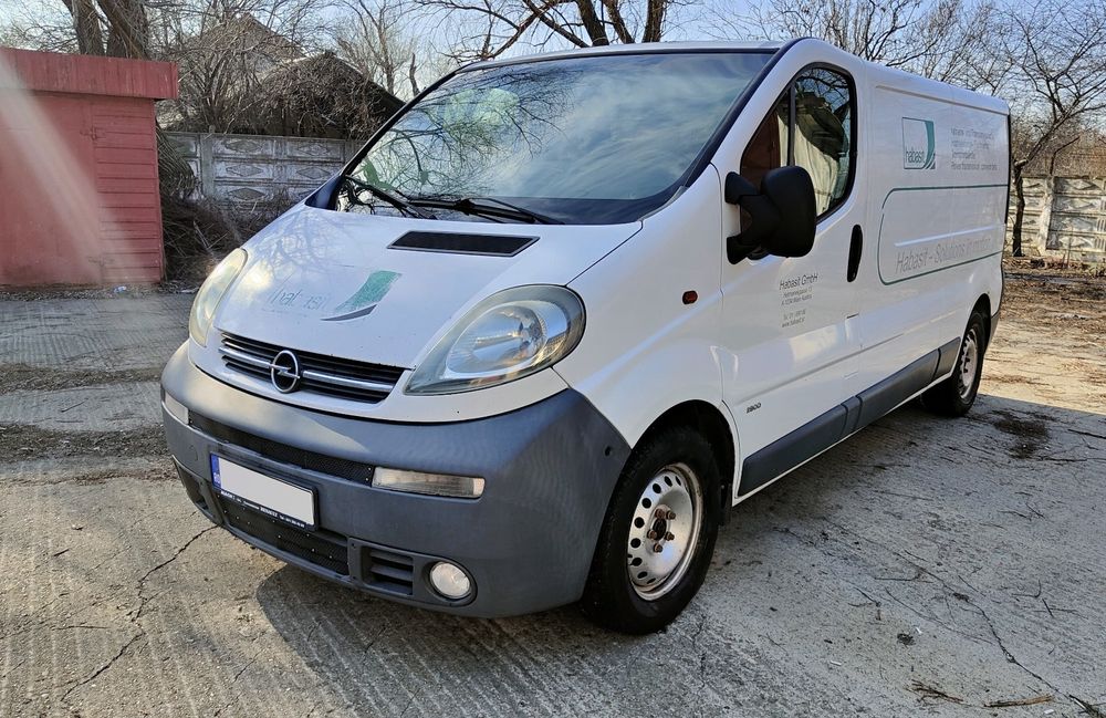 Opel Vivaro 2.5 CDTI - 2004