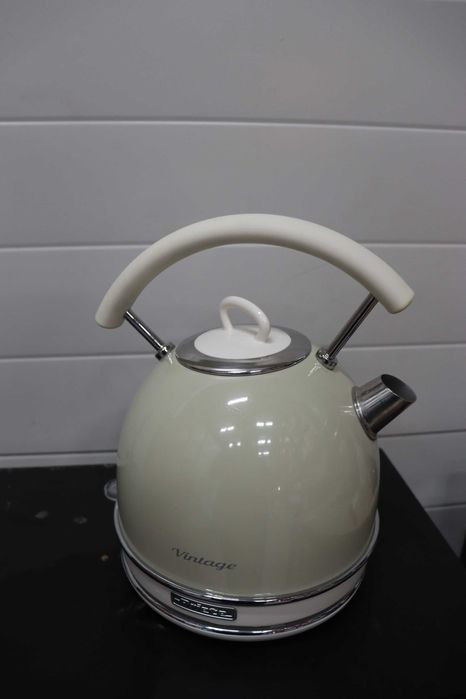 Електрическа кана Ariete 1.7L,неръждаема стомана, 2000W, Бързо кипване