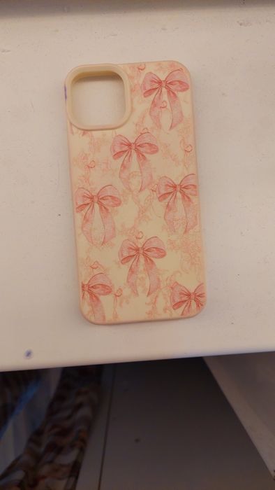 Чехол на айфон 13