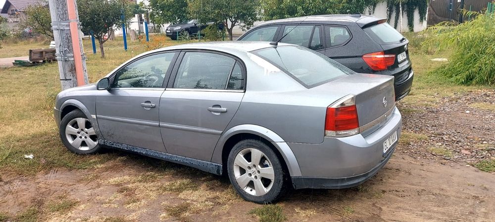 Vând Opel Vectra