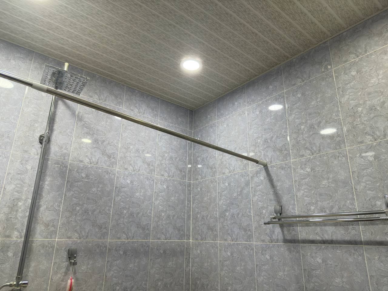 3 xonali uy sotiladi srochna olmaliqda