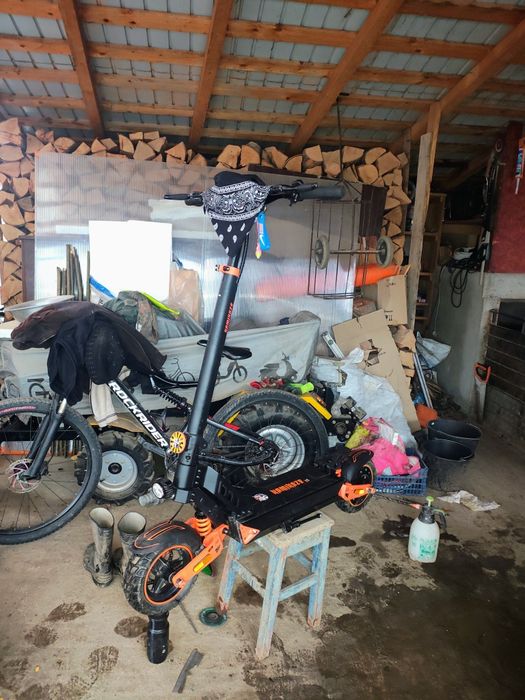 Kamikaze K1 – 390 km, cumpărată nouă în septembrie

Vând trotinetă ele