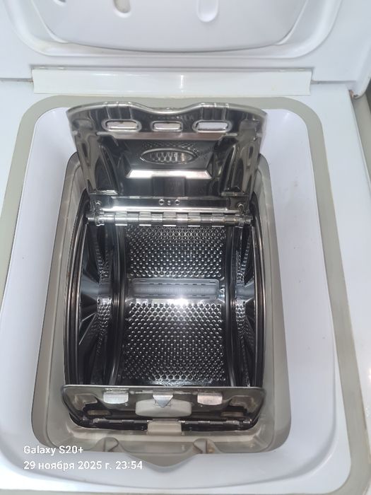 Пподам стиральнуб машину Индезит