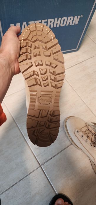 Bocanci Matterhorn piele intoarsa Goretex Vibram