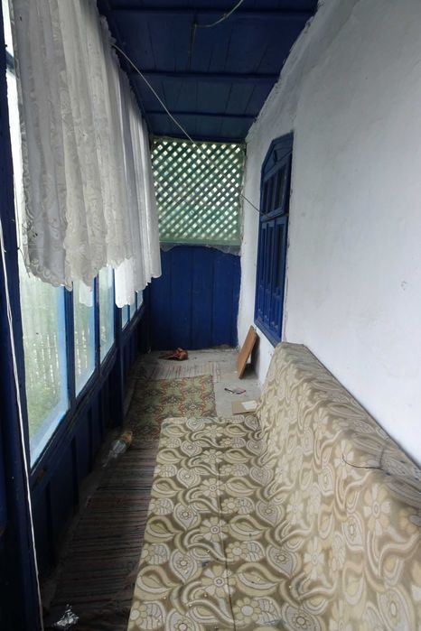 Casa batraneasca cu gradina,  suprafata 2.000m2