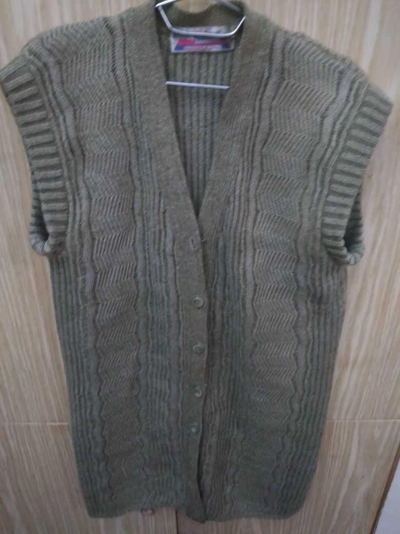 Безрукавка. Калин, Узун , иссккина ,Зур нарса.46,48,50 размерда.