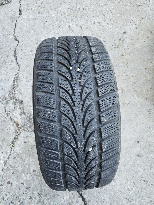 Продавам гуми  R 19