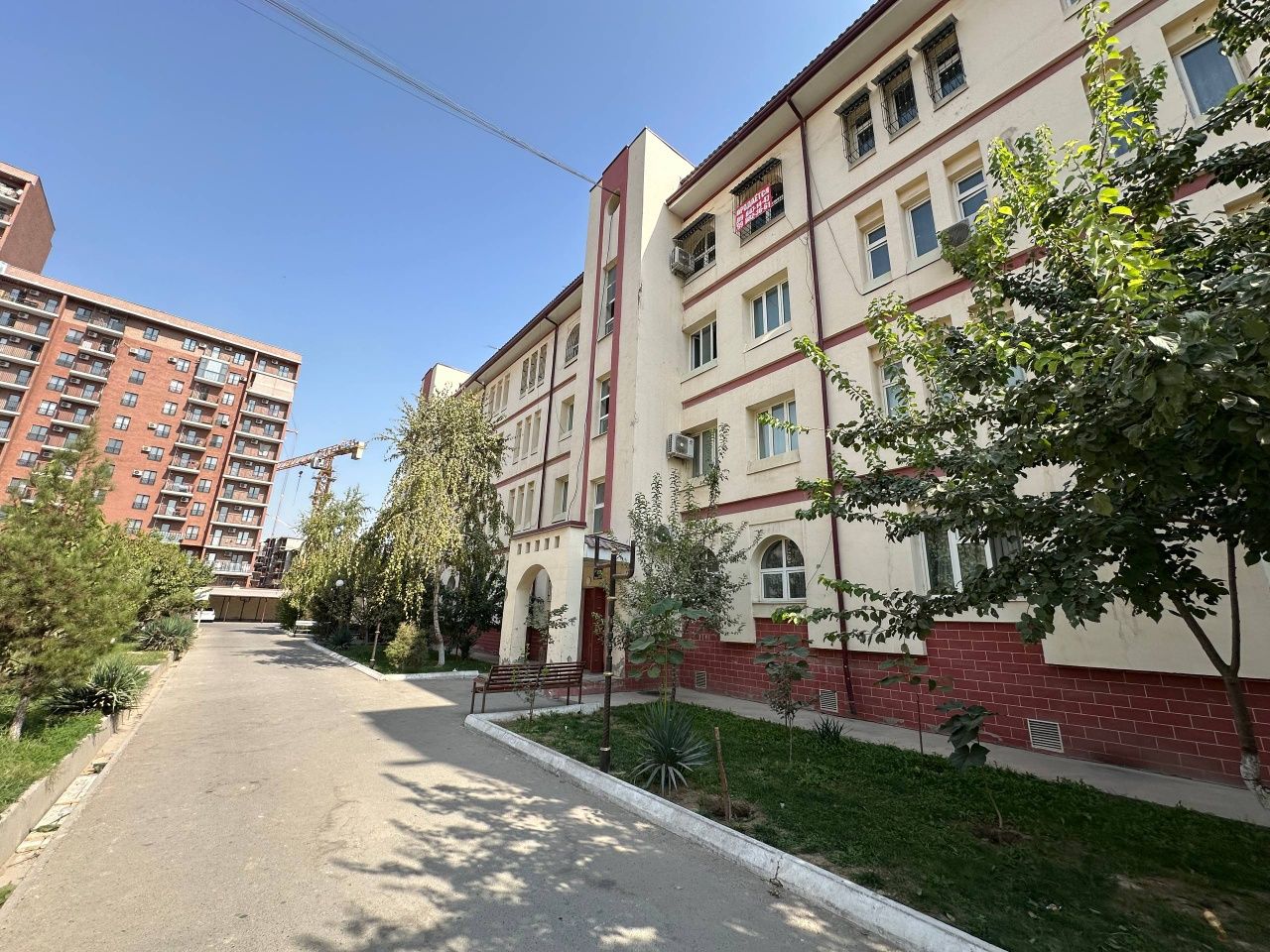 Продам квартиру в Яшнабадском районе по ул. Фергана Йули 3х комнатная