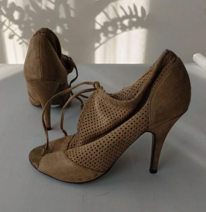 Pantofi eleganți, cu toc, decupați Next 37,5