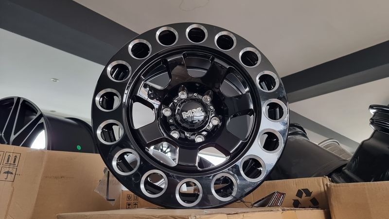 18цола/6x139.7/Toyota/Ford-Ranger/Chevrolet-Silverado/6х139.7